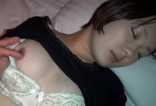 醉酒小姨子被姐夫趁機偷吃 內射實錄全程高清無碼