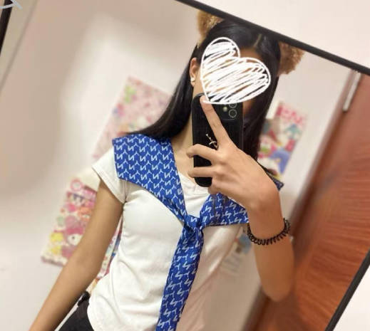 170cm制服学妹教室激战痉挛潮喷 颤抖求饶内射实录