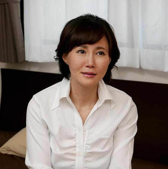 081719_005 赤坂ルナ辦公室禁忌戀！西裝OL被迫服侍上司的極致誘惑