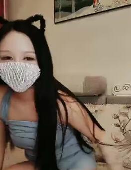 前空姐深夜直播解放自我 高清實錄大膽演出全曝光