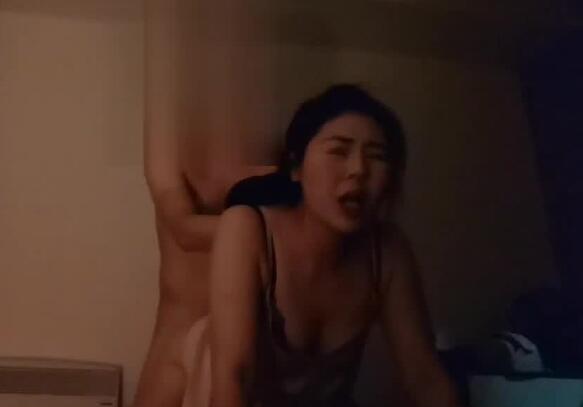 土豪Pickupgirl-风骚御姐被操到浪叫不停 淫语连篇