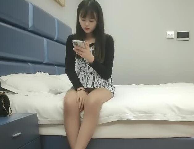 小马寻花09-17 性感尤物主动骑乘 激烈撞击欲罢不能