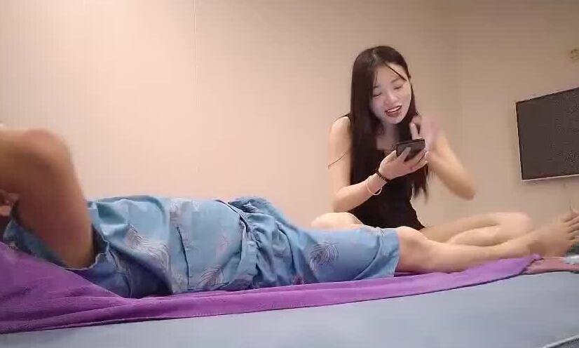 翔哥足疗店偶遇高颜值按摩师手法娴熟