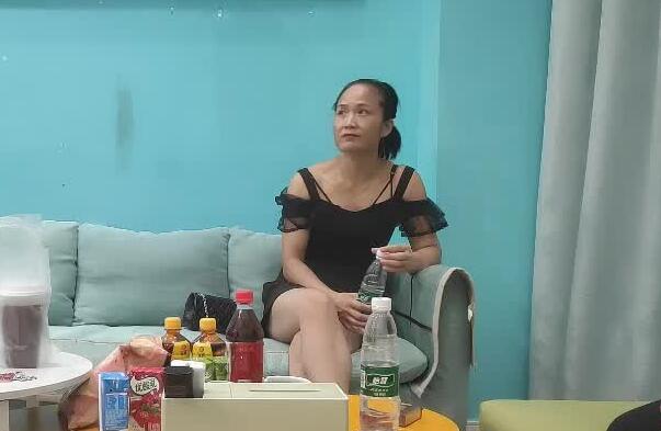 专找老阿姨09-08 健身熟女狂野私教课，汗水交织的欲望对决