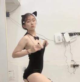 黑丝御姐激情自慰秀 性感猫咪装挑逗镜头特写