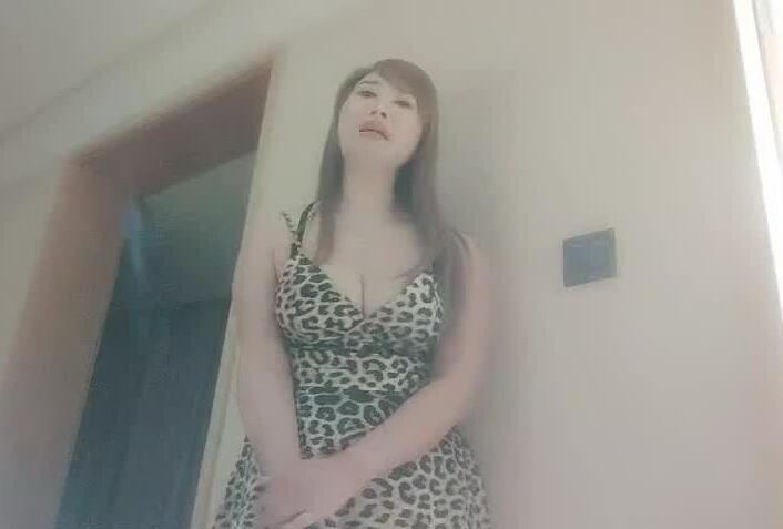 同城约炮邂逅饥渴熟女 风骚少妇主动求欢夜战
