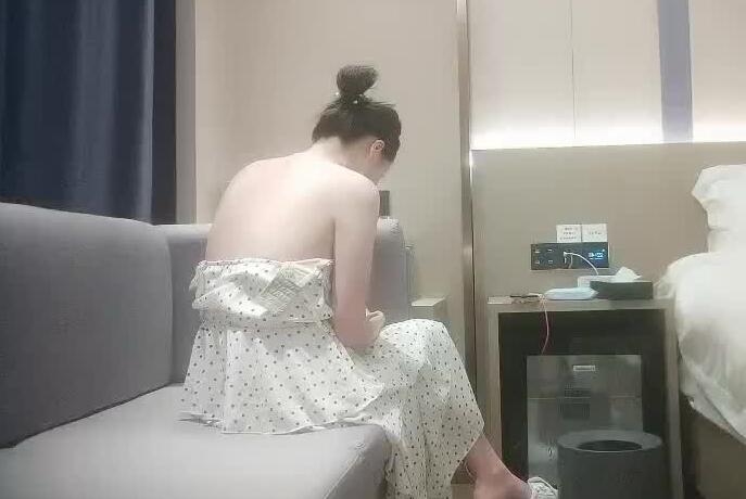 跨省秘密約會白皙人妻 酒店纏綿激情全紀錄