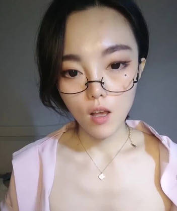 护士制服诱惑实战教学 网友互动激情指导