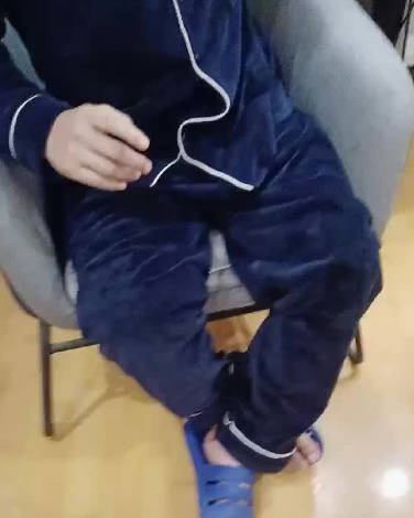 隔壁人妻睡衣诱惑 深夜主动勾引邻居老王激情缠绵