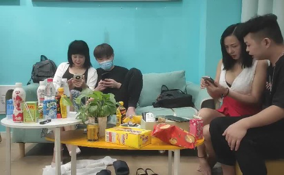 专找老阿姨09-10 双熟女激情4P大战，饥渴放纵夜