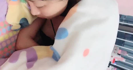 趁兄不在夜袭寂寞嫂子 被窝里缠绵偷欢禁忌之恋
