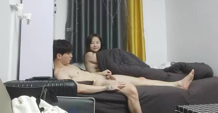 麻辣王子01-06办公室激情！冷艳御姐主动勾引男同事