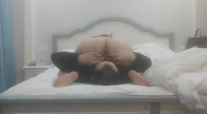 光头强01-22狂操黑丝按摩妹 激烈实战记录