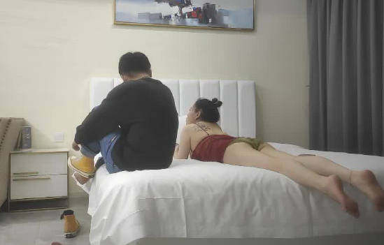 03-11妖艳熟女诱惑 专挑风骚老阿姨激情碰撞
