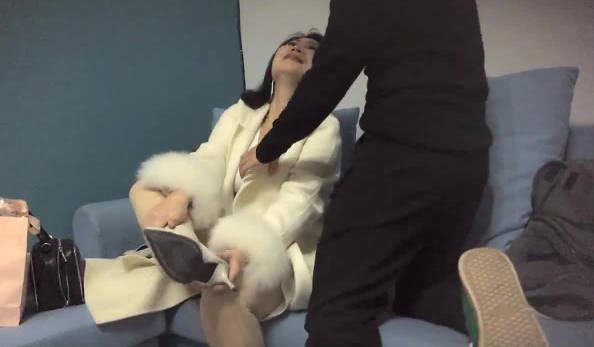 熟女探花02-26 豪门贵妇全身奢侈品牌激情放纵