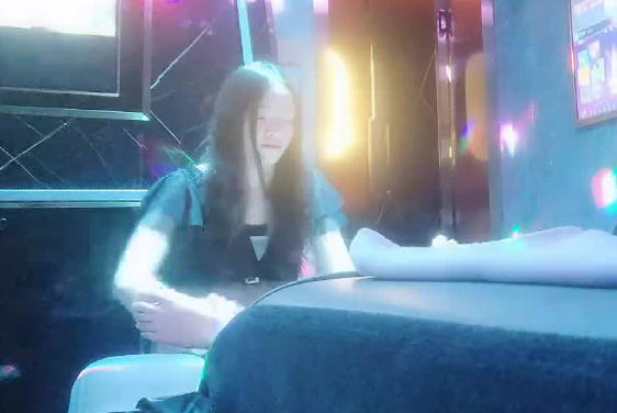 小马寻欢04-18狂野口爆洗脚妹，足控福利激情四射