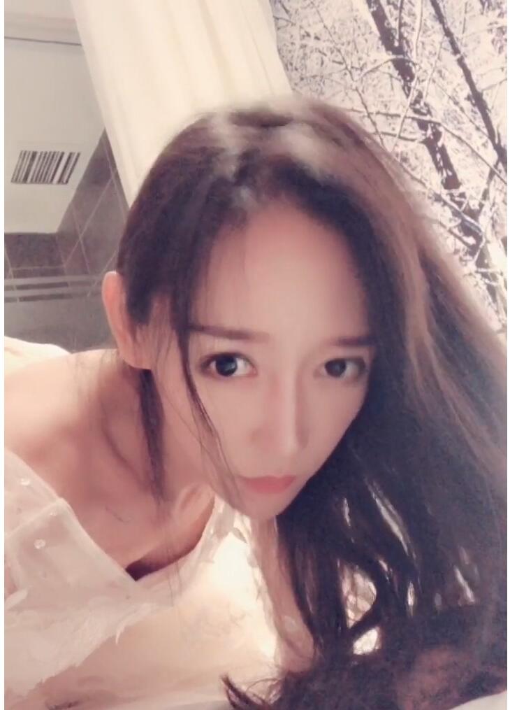 洞房夜驯服实录 丈夫强势开发娇妻从挣扎到屈服