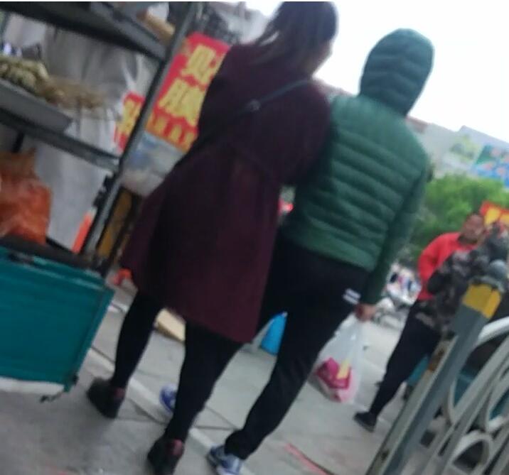 黑虎喷射番外-红衣情侣后入狂顶喷发实录