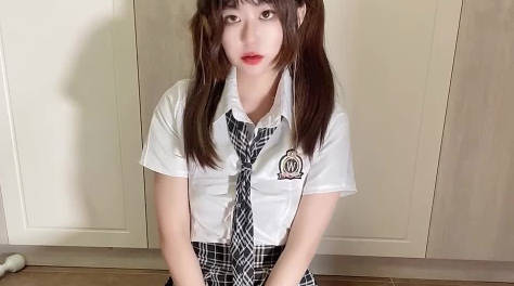 恬恬学妹主动出击！课室逆推学长激烈告白实战