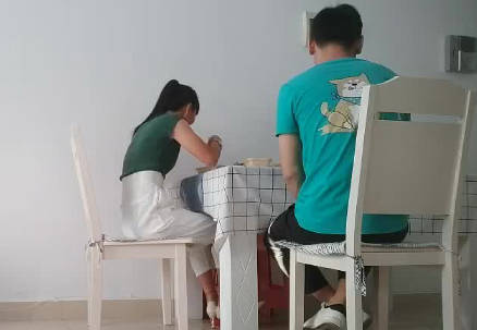 爱情故事05-10 网友家中激情实录全程无删减