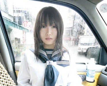 SS-022 教室偷情實錄！水手服少女課桌下羞恥中出，呻吟聲引來隔壁班同學