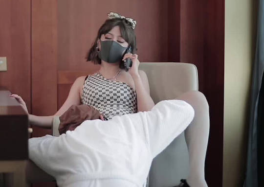 TMX003办公室激情 女秘书加班夜被上司硬上