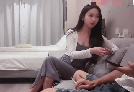 杏吧李寻欢-清纯大二学妹课余兼职零花钱 私下放纵玩很大