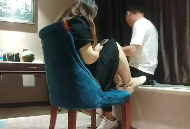 06-30白皙人妻深夜出軌實錄 浴室濕身激情碰撞慾望解放