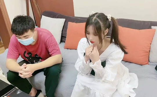 叛逆少女深夜誘惑繼父 禁忌之戀激情爆發 背德快感無法抗拒