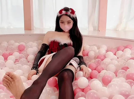聖誕小惡魔櫻花妹-火辣cosplay夜戰 極致誘惑角色扮演