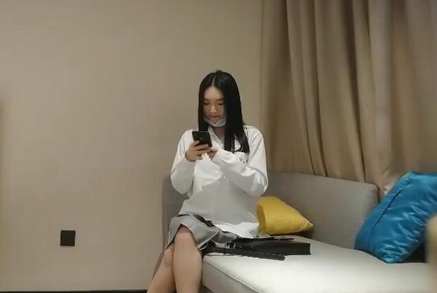鴨總偵探11-1 高冷OL眼鏡下的秘密 辦公桌下激情侍奉暗黑上司