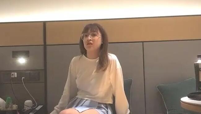 91沈先生2020-10-04独居人妻浴室湿身自慰高清流出