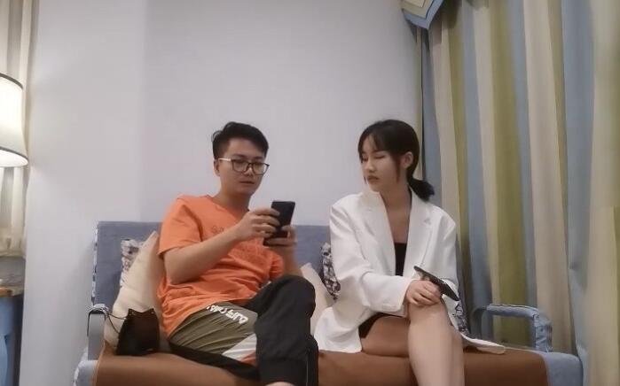 探花10-18深夜偷拍失手！火爆妹當場抓包爆粗全記錄