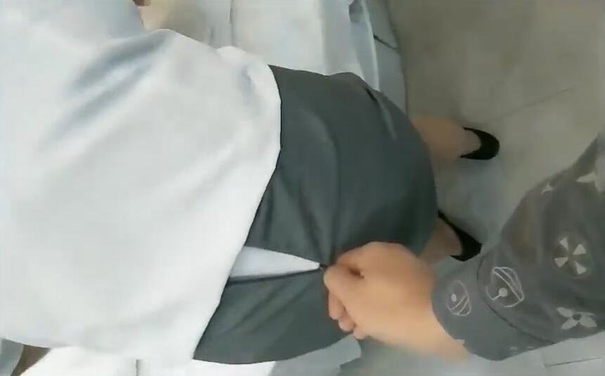 醉客夜袭女服务员 换床单遭暴力侵犯实录