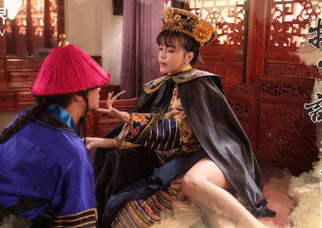 Xsj152太后寢宮秘事 鳳榻上的權慾交纏 美艷太后的禁忌沉淪