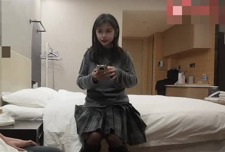 田伯光-清纯学妹课余兼职私密约拍 深夜交易实录
