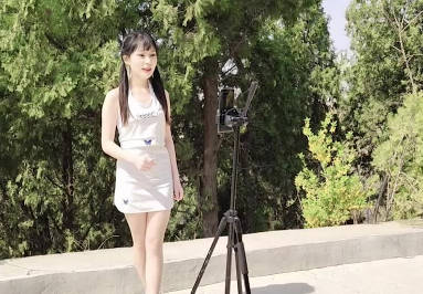 糖糖户外直播遇险记-丛林深处大胆互动
