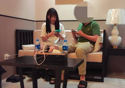 陸小鳳探花豔遇神似王心凌 街頭激情互動全紀錄