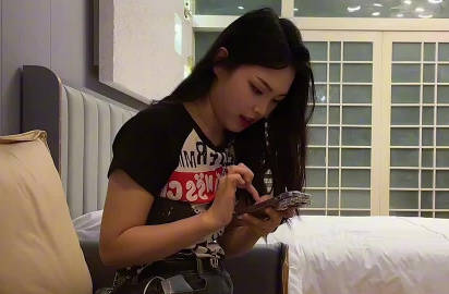校園清純學妹課後淪陷 教室激情纏綿忘情呻吟誘惑無限