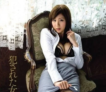 SOE-355 女教師淪陷暴徒魔掌！絕望抵抗卻激起更兇猛輪番侵犯