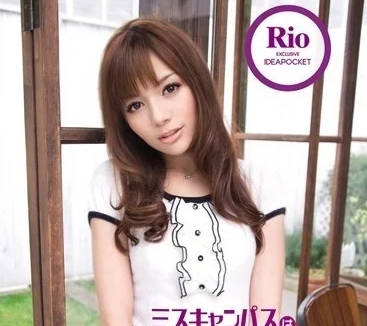 IPTD-483 混血校花RIO教室偷歡 課桌下狂野騎乘濕身誘惑