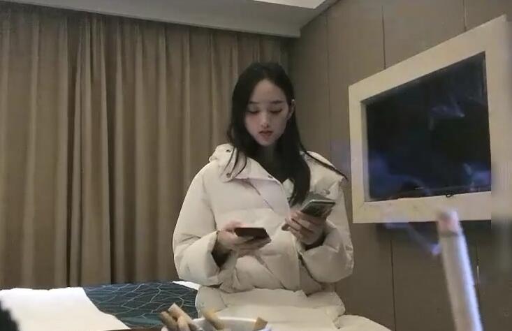 探花郎李寻欢01-10 禁欲眼镜OL办公桌激情释放 强制绝顶制服诱惑