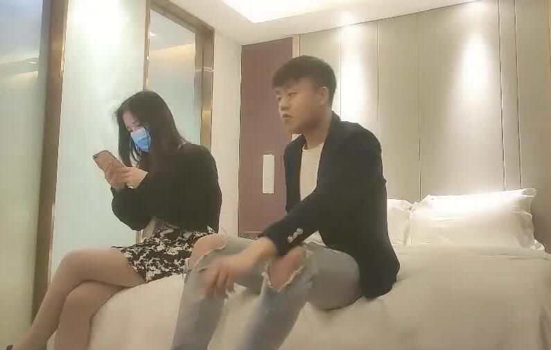 一屌04-07仙人跳现场失控 男女激烈冲突全记录