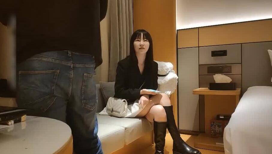 04-24清纯学生课后兼职 隐秘小店特殊服务体验