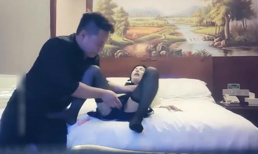 04-08美艳人妻七日私密陪伴，解锁极致欢愉体验