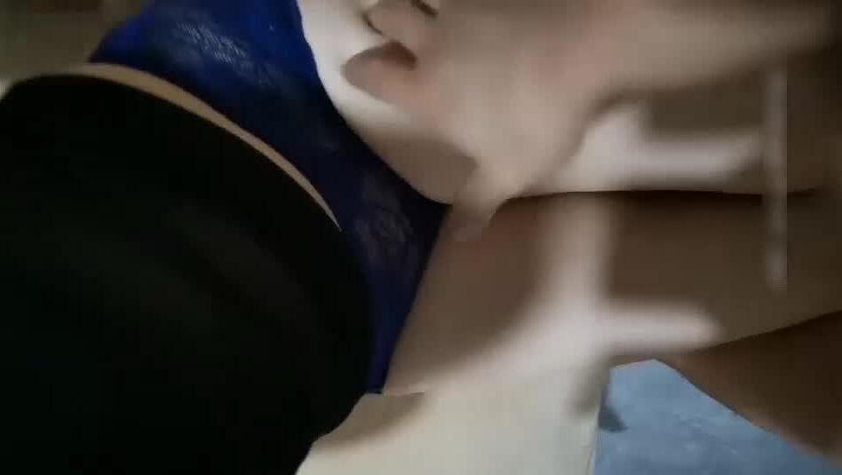 醉酒室友夜袭无助女孩 暴力侵犯哭求无果