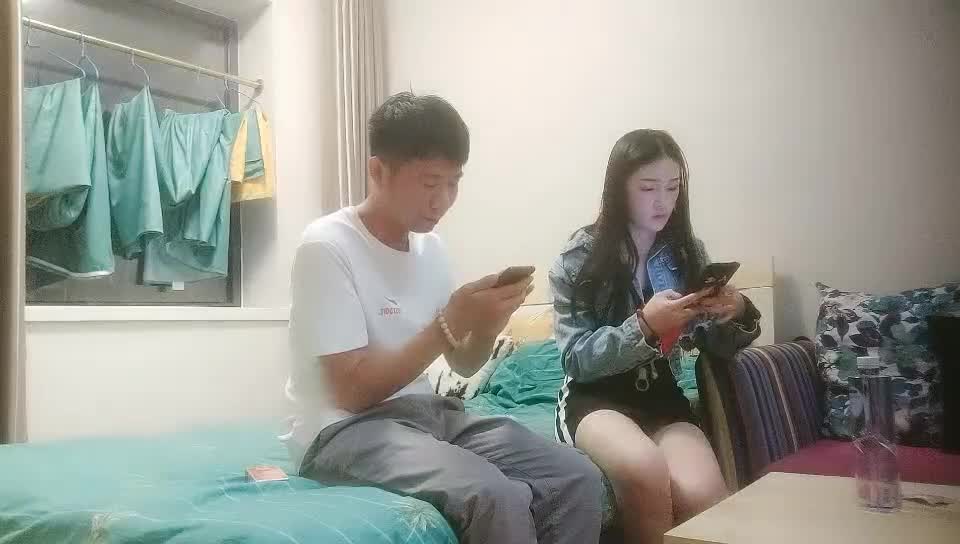 李总探花06-05 酒吧卡座撩拨醉酒辣妹 暗灯激情全记录