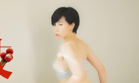 91CM-117孟菲菲荔枝湿身诱惑 大尺度激情交缠湿吻戏码