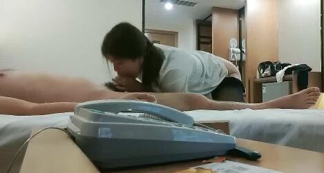 口活女王深喉绝技 小哥颤抖缴械全程实录