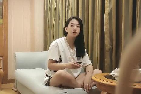 小马寻花07-25极品技师被轮番上阵玩弄到腿软